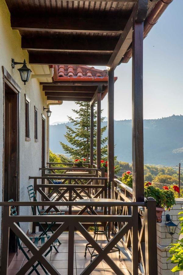 Hotel Makkas Krentis Exterior foto